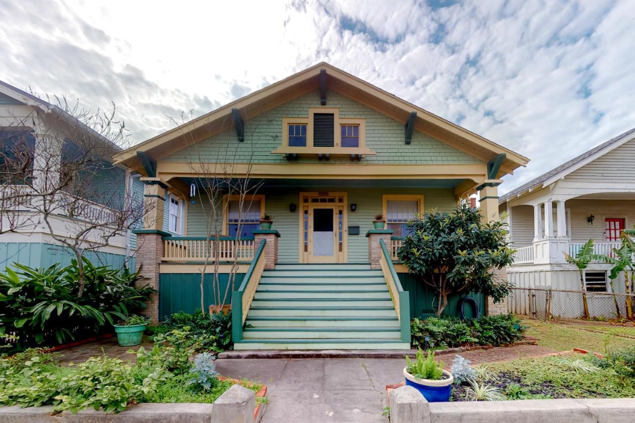Greener Grasses Galveston Exterior photo